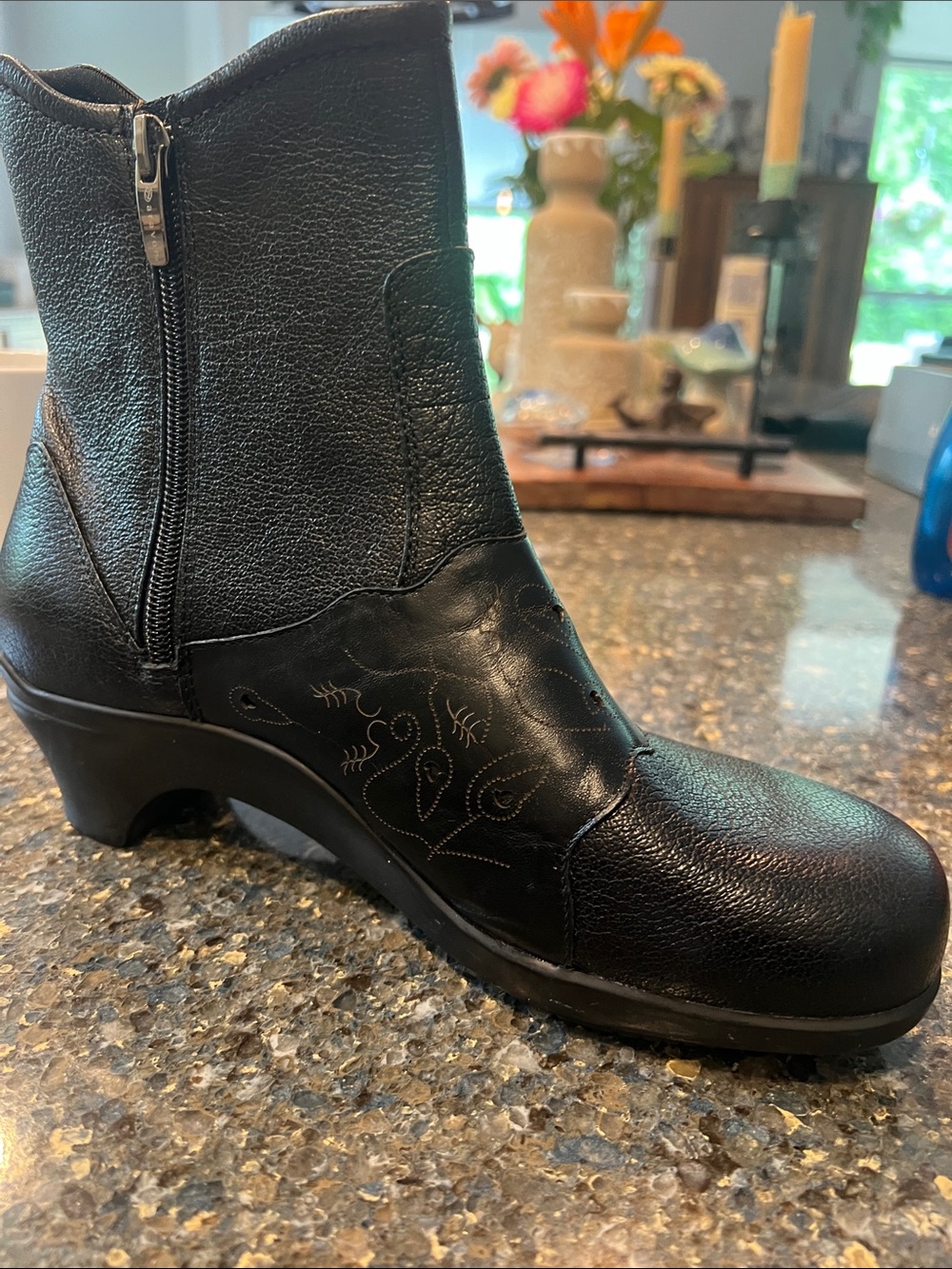 NEW Leather Aravon Black  Boots
